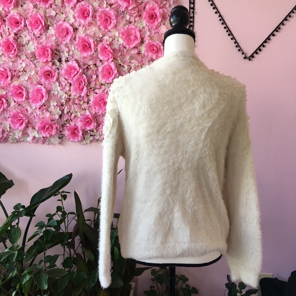 Cece 3d Flower rosette petal neckline white beige eyelash furry Fuzzy sweater - Picture 3 of 9
